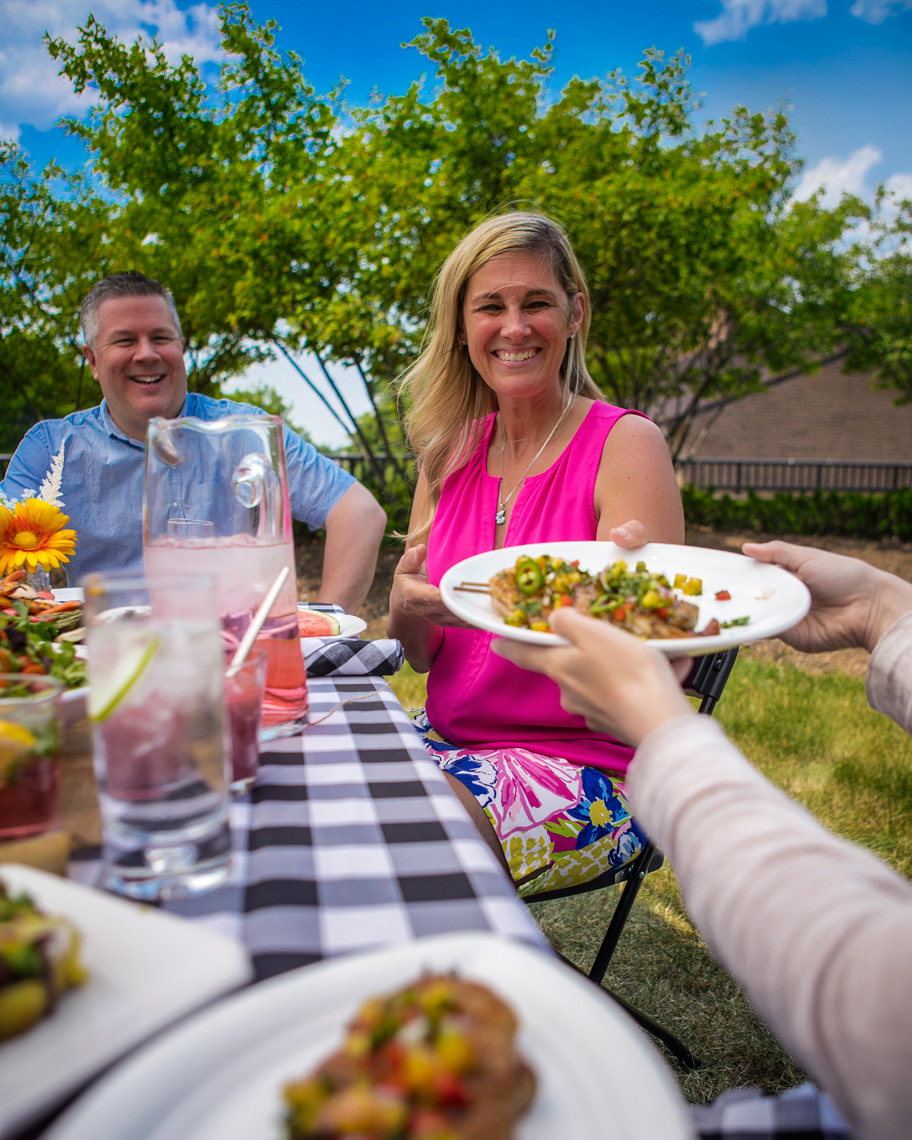Passing-Food-at-Picnic-Lifestyle-Stills-at-Oakland-Community-College-Culinary-Department-Social-Media-Video-Production-Scott-Stewart-Photography_60A9638