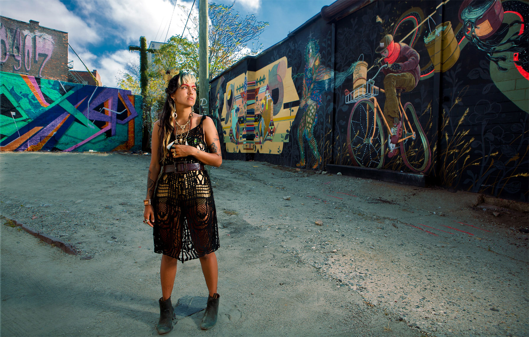 detroit-environmental-portrait-of-artist-monica-canilao-photographer-scott-stewart