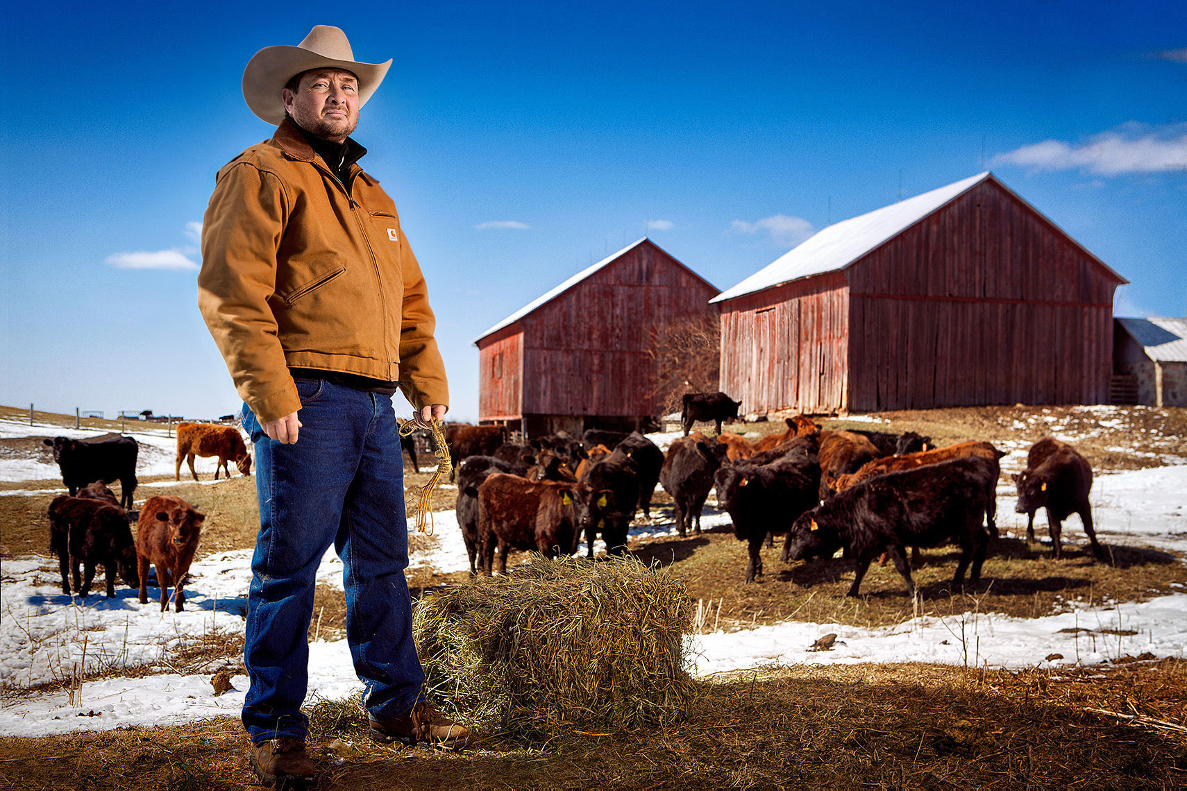 lifestyle-environmental-portrait-of-cattle-farmer-kevin-wernette-editorial-photographer-scott-stewart